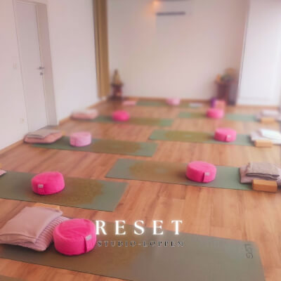 Gilis, Lindsay Lindsay Gilis