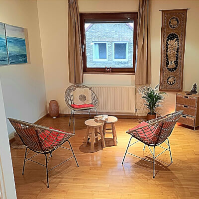 KRAHY, SONIA SONIA KRAHY