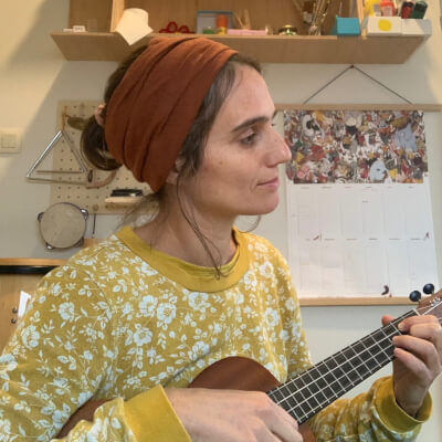 Six, Karen Karen Six